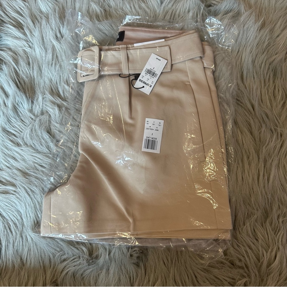 Express Shortie Beige High Rise Shorts